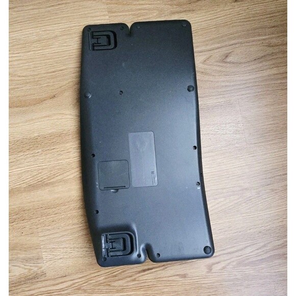 Logi ERGO K860 Ergonomic Full-Size Wireless Keyboard with Receiver - Picture 4 of 6